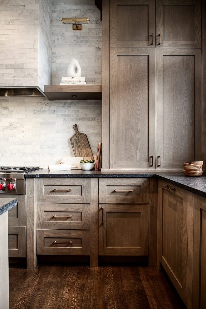 rustic_kitchen_cabinets_hardware