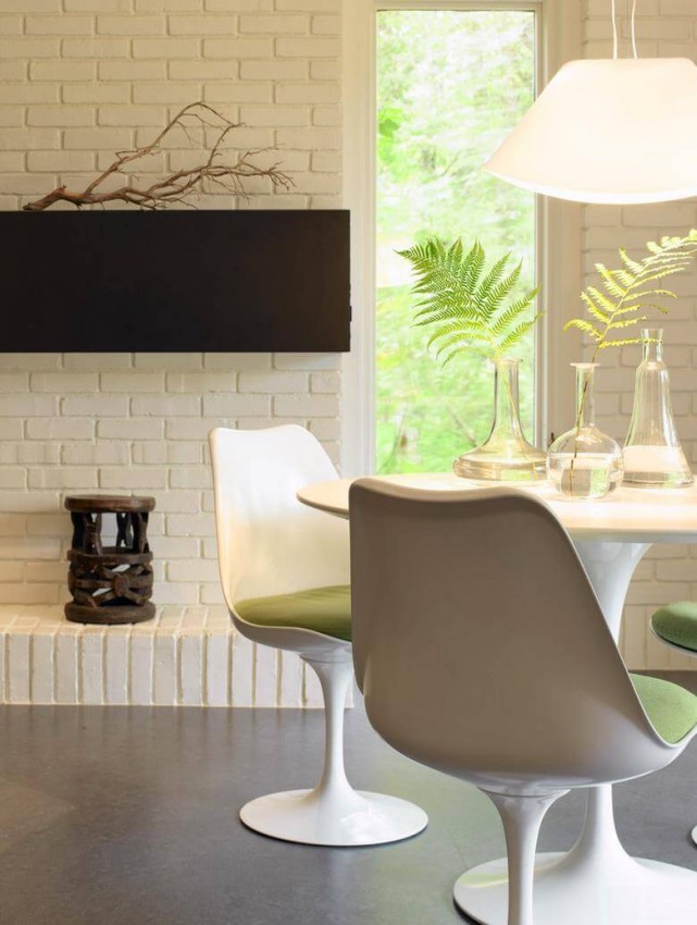 white_brick_wall_in_kitchen