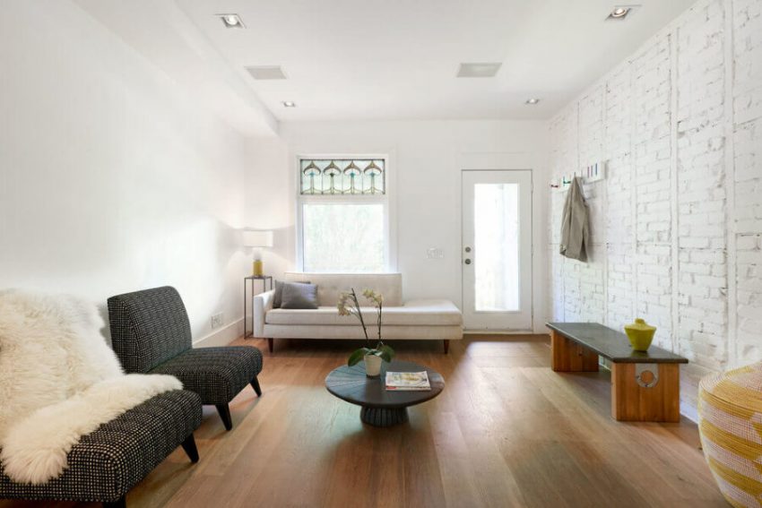 white_brick_wall_tapestry