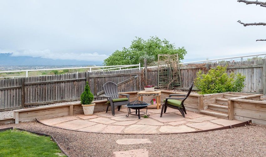 small_stone_patio_ideas