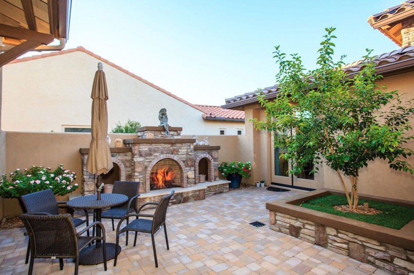 stone_patio_ideas_with_fire_pit