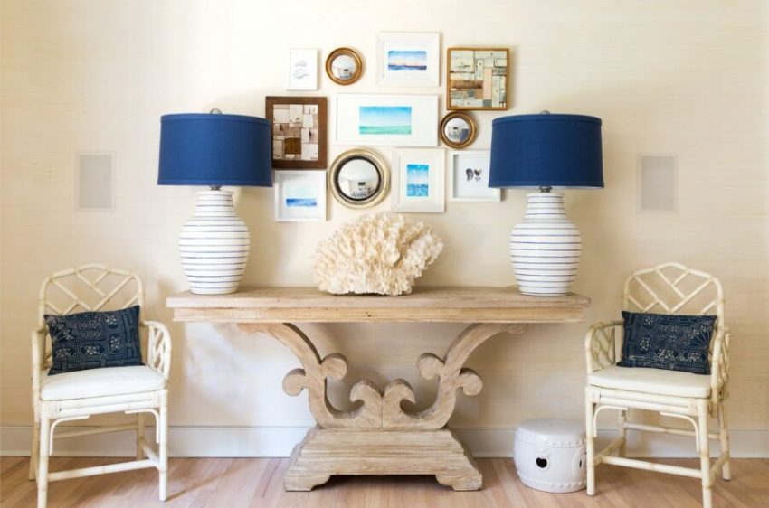 farmhouse_entry_table_decor_ideas