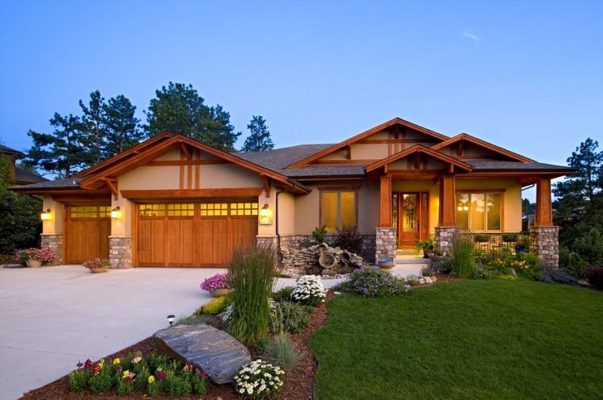 Simple Front Yard Landscaping Ideas - Keep The Walkway Clean - Harptimes.com
