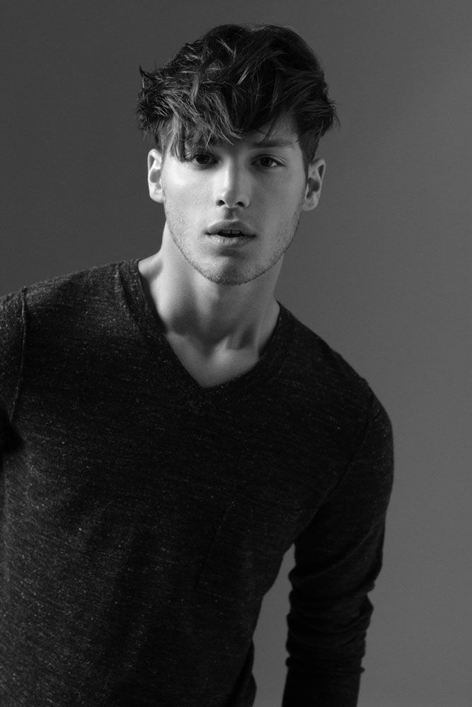 Top Medium Length Hairstyles Men - Medium Bangs Hairstyle with Fine Undercut - Harptimes.com