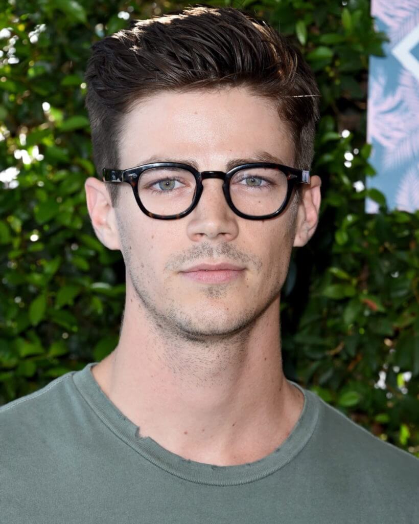 Top Medium Length Hairstyles Men - Casual Blowout Hairstyle - Harptimes.com