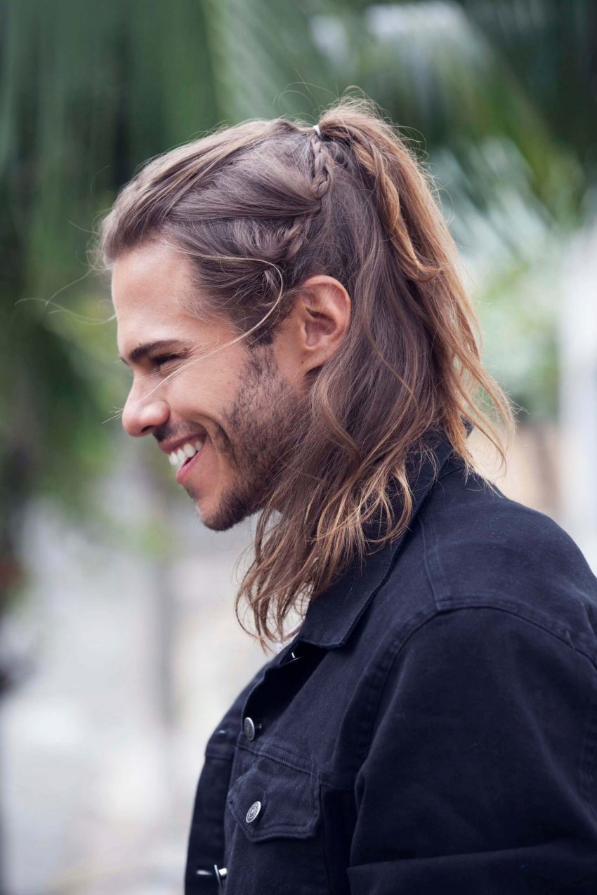 4. Ponytail Hairstyle For Men Long Hairstyles for Men - Ponytail Hairstyle For Men - Harptimes.com