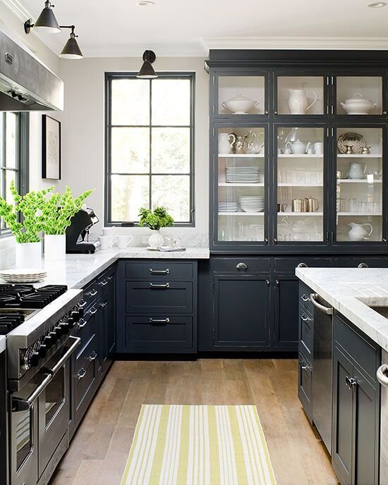 Antique_white_kitchen_cabinets_with_dark_wood