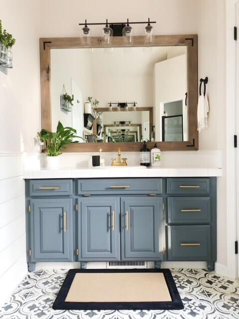 bathroom_cabinet_color_ideas