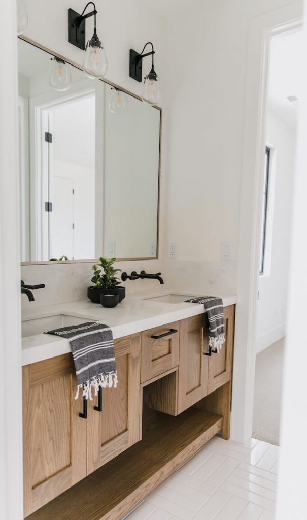 farmhouse_bathroom_decor_ideas