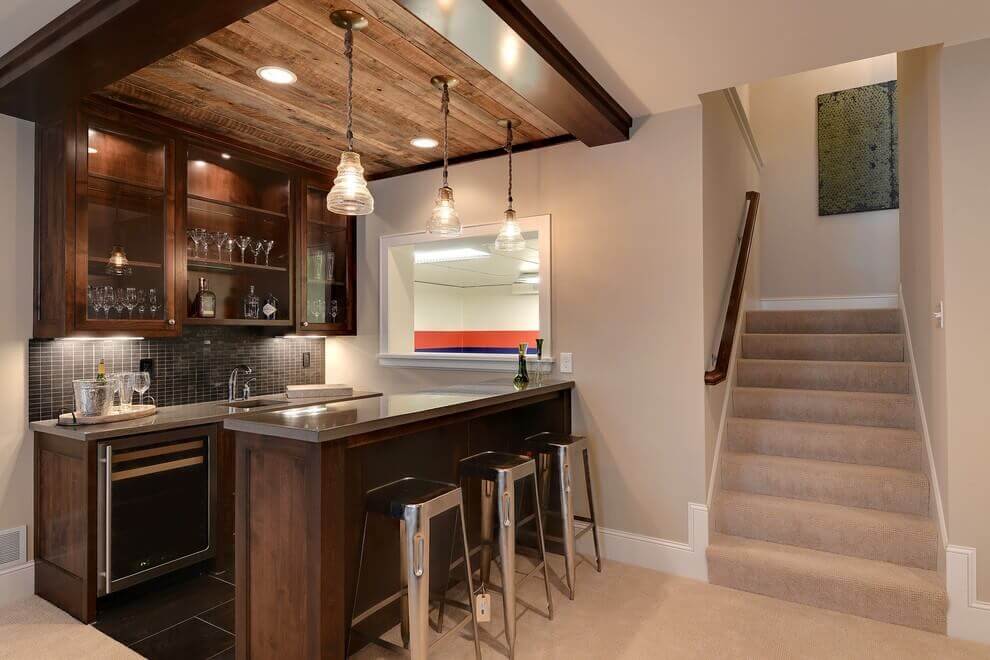 A Mini Bar Ideas in a Basement