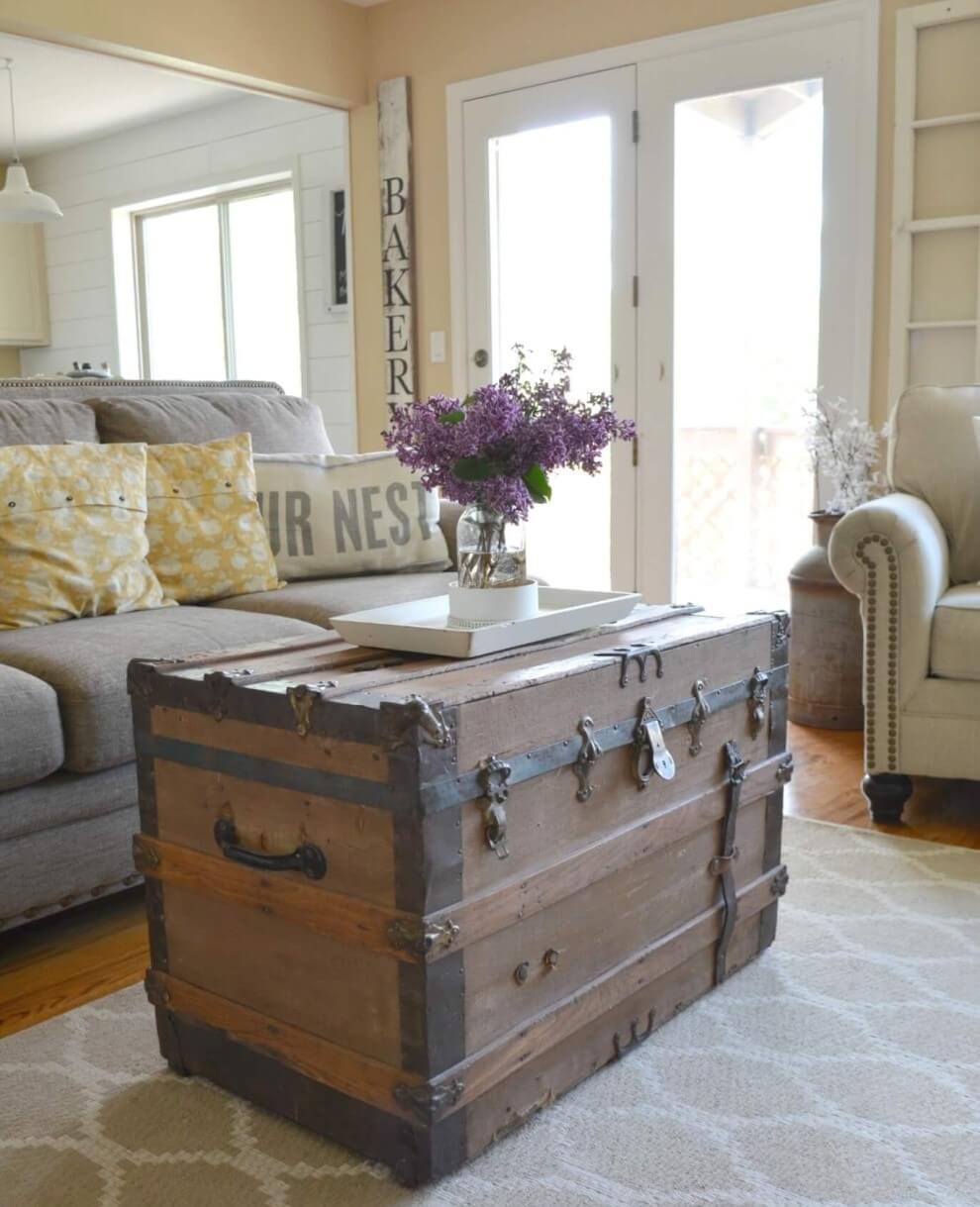 Antique Coffee Table Farmhouse Living Room Decor Ideas