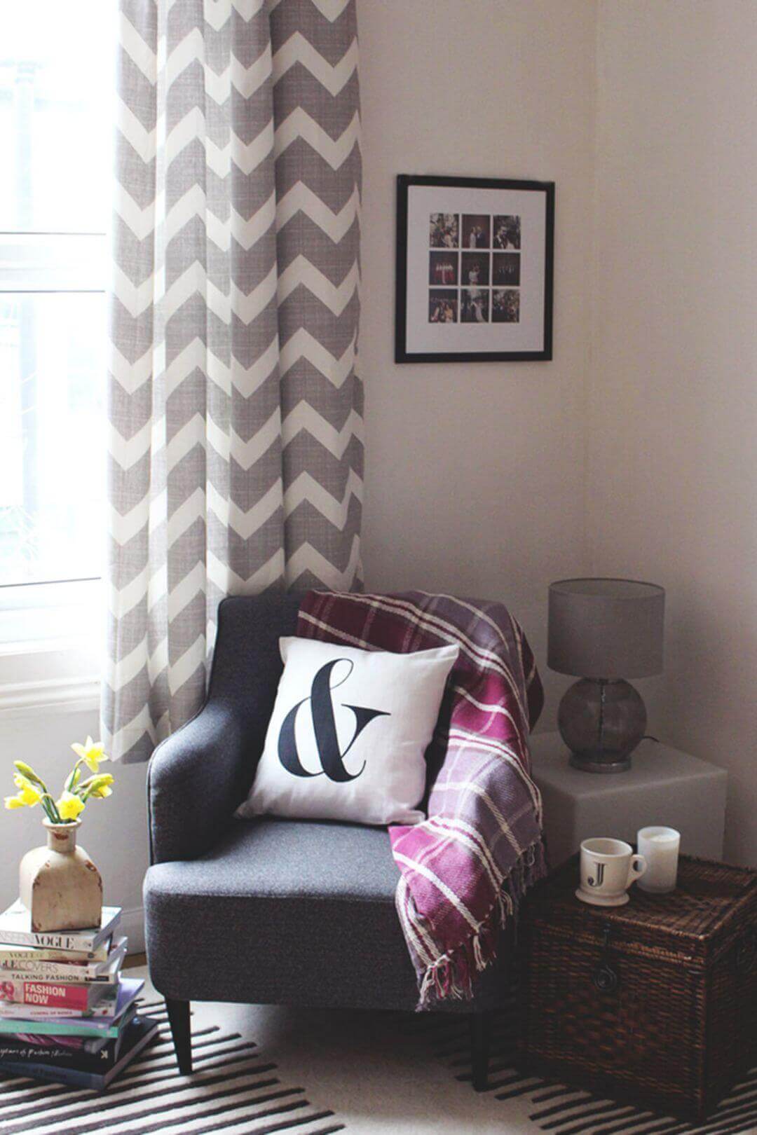 2. Curtain with Two-Toned Chevron Patterns Curtains Living Room Ideas with Two-Toned Chevron Patterns