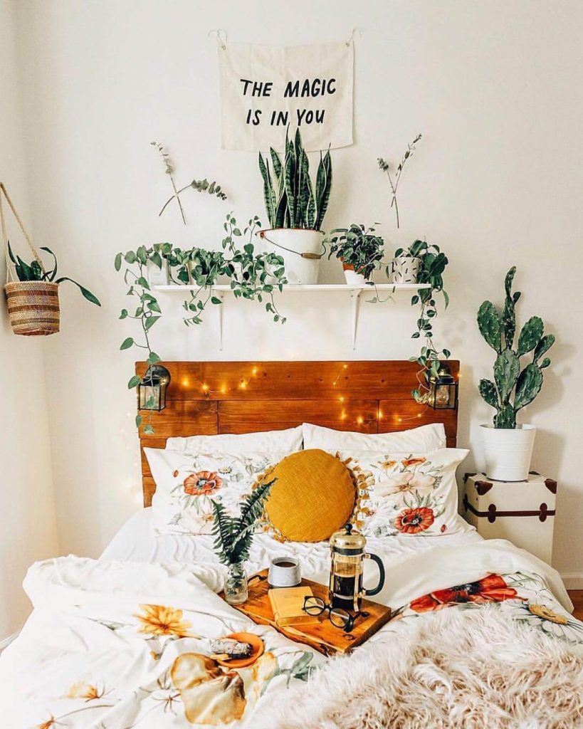 diy wooden headboard with lights