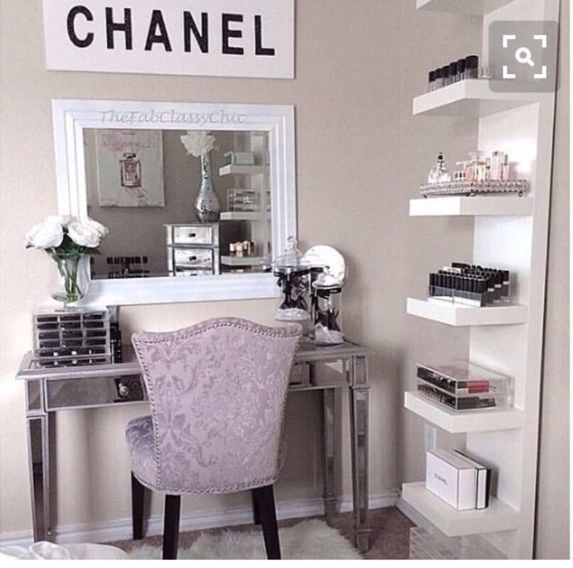 makeup room accessories