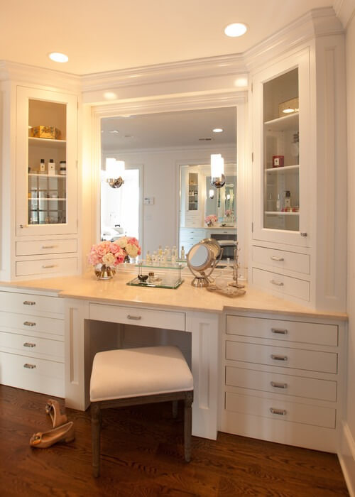 makeup room furniture