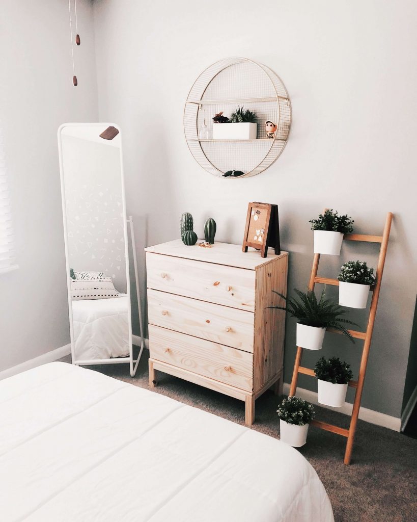 storage ideas in bedroom