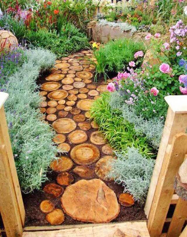 tree stump carving ideas