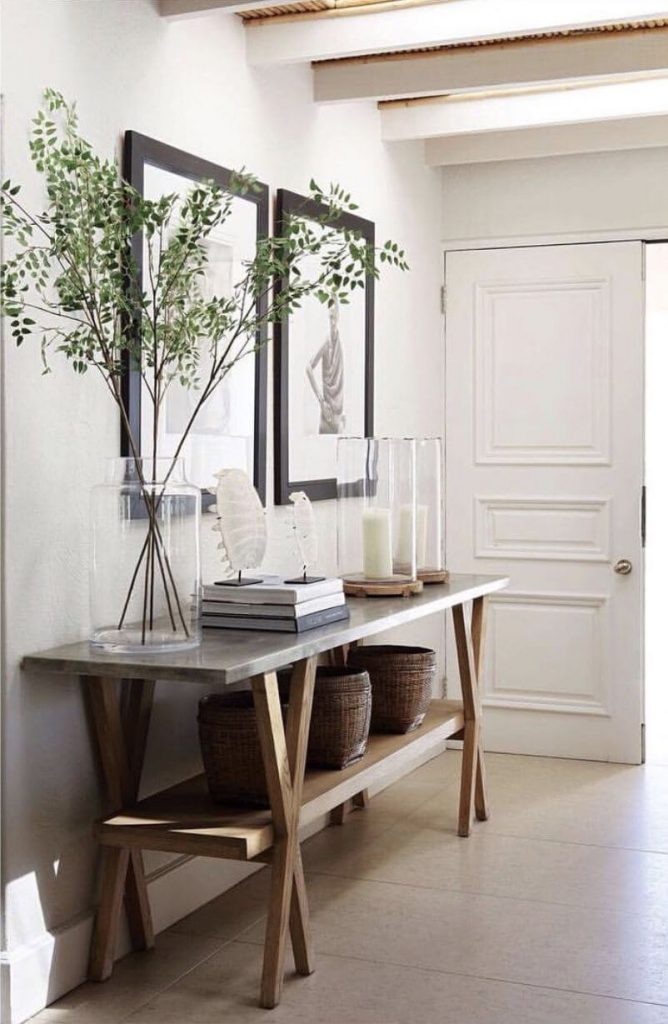 wall decor for entryway