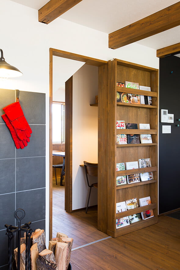 contemporary bookshelf decor