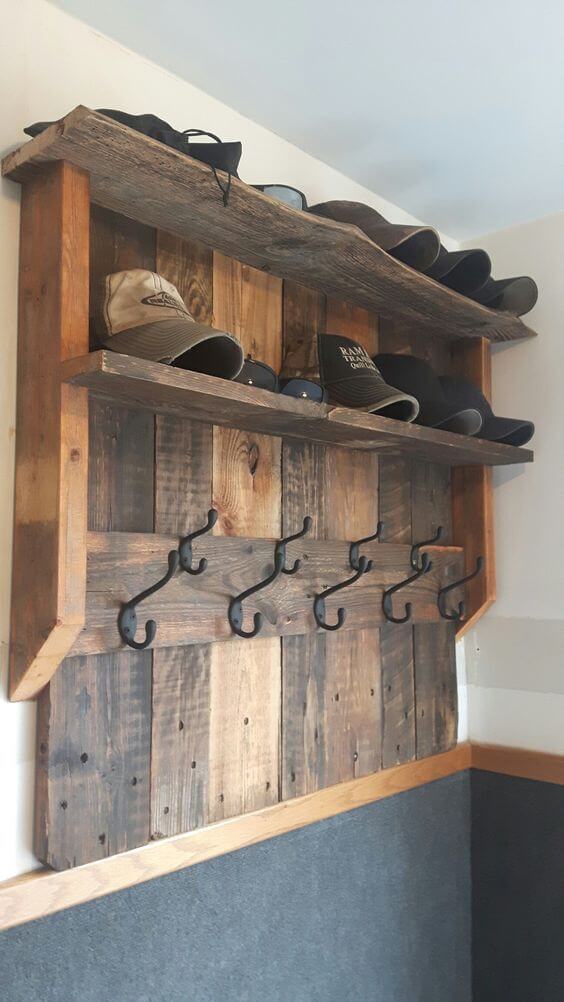 diy pallet hat rack