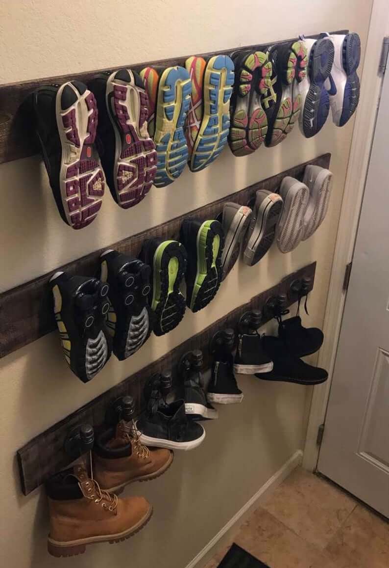 shoe storage entry
