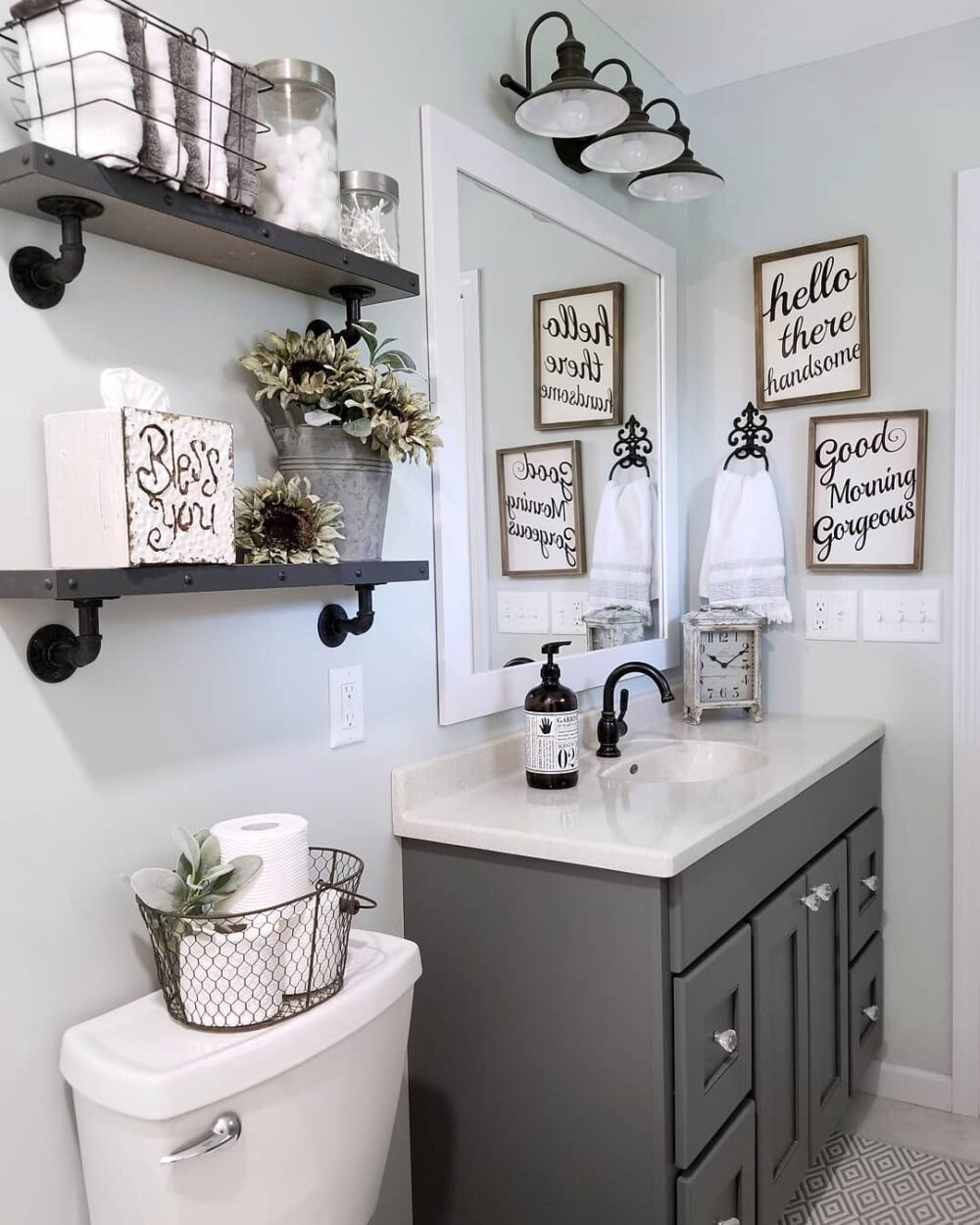 bathroom wall decor