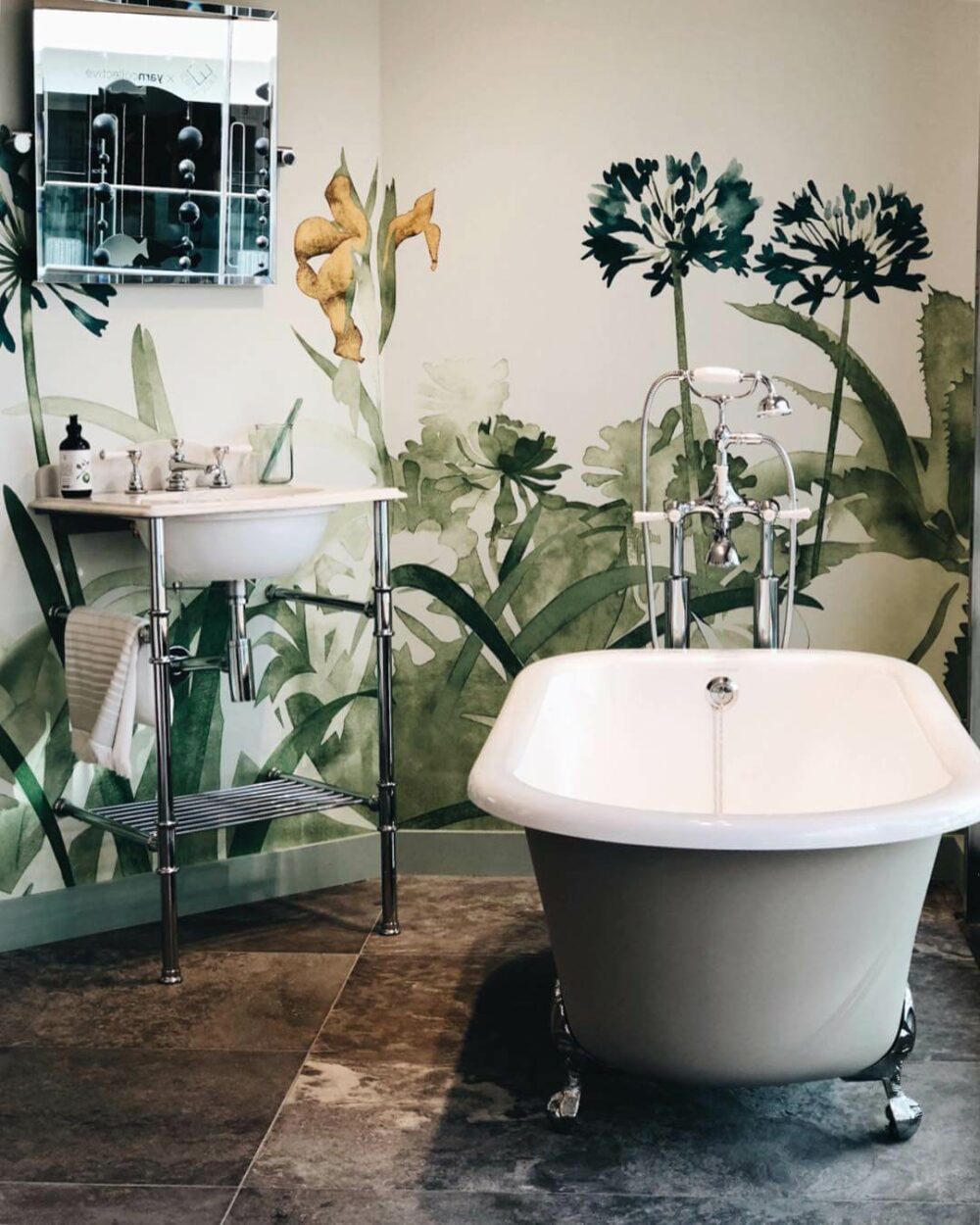 master bathroom wall decor