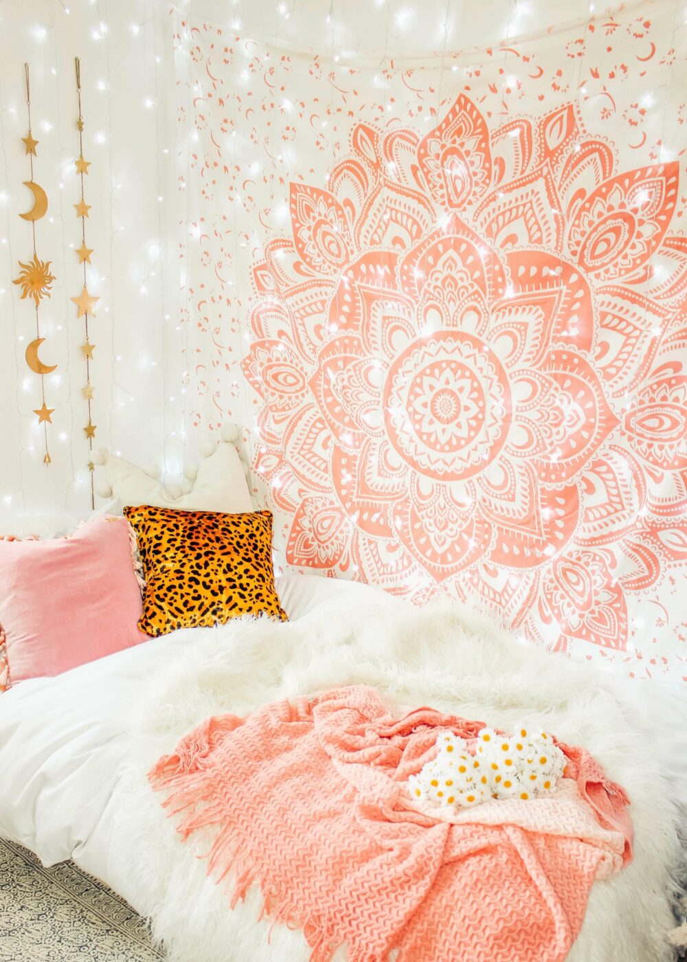 small bedroom wall decor