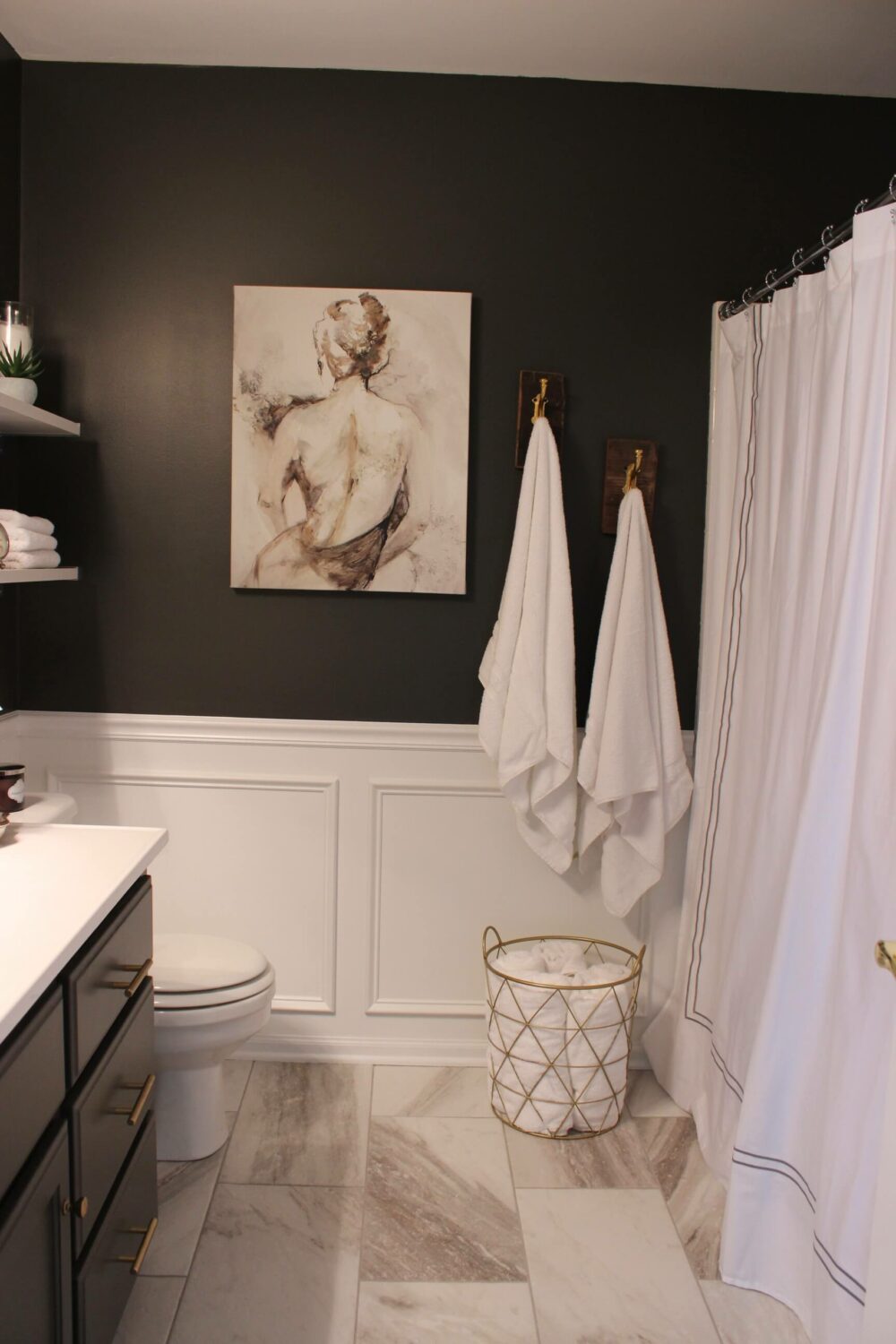 unique bathroom wall decor