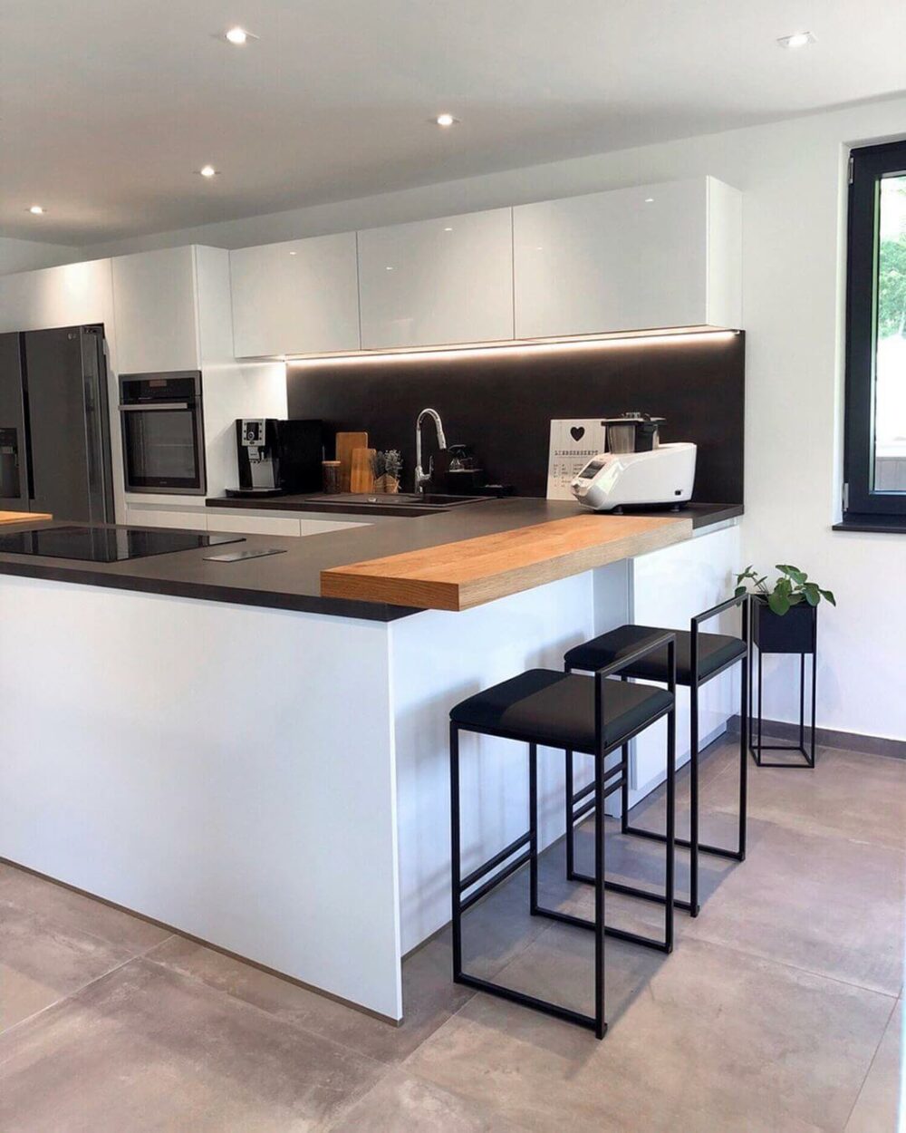 small kitchen bar table ideas