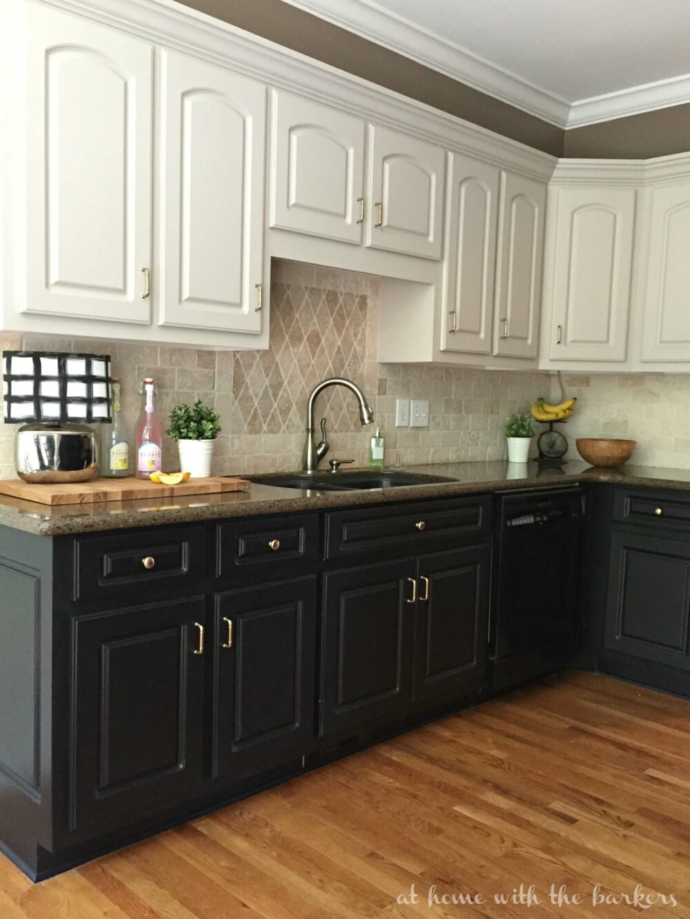 pictures of black kitchen cabinets