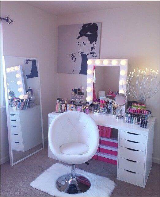 Glamorous Makeup Room Ideas - Harptimes.com