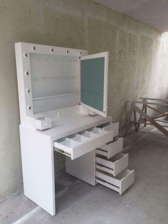 How to Build DIY Makeup Vanity Mirrir with Lights - Harptimes.com