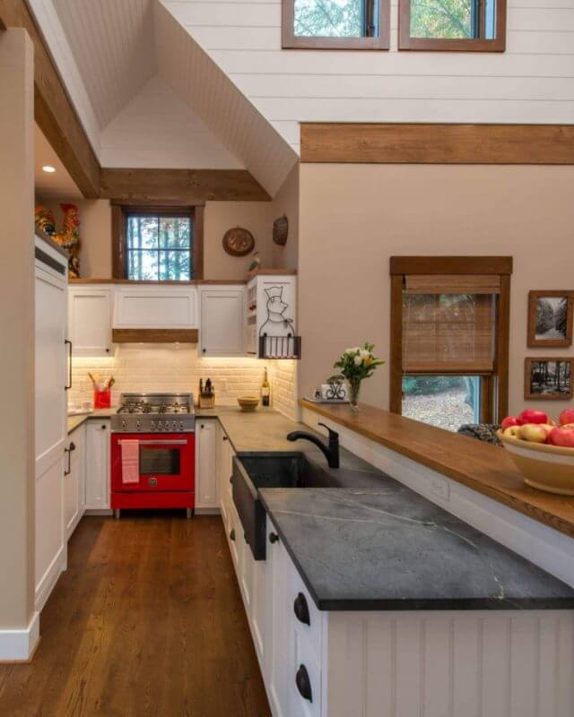 Amazing Small Kitchen Renovation Ideas 12